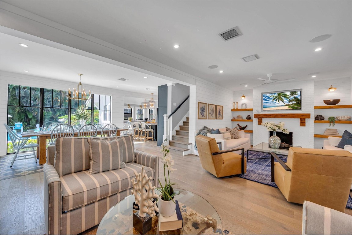 450 N Swinton Avenue