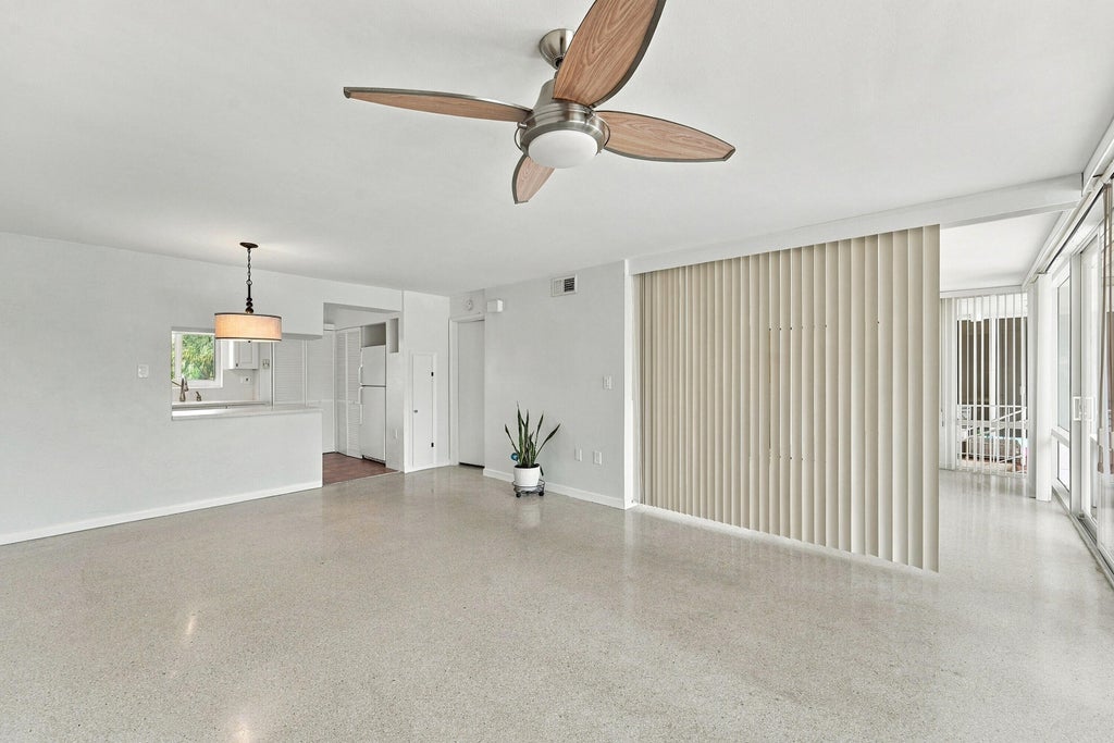 Photo of 2725 NE 32ND Avenue #7, Fort Lauderdale, FL 33308 (MLS # B26091543)