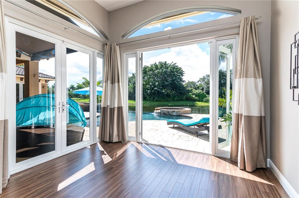 Heron Bay Two 159-39 B - Residential