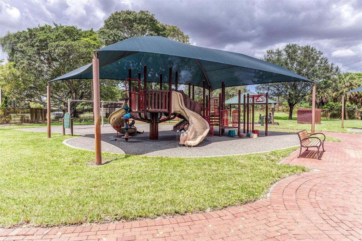 Plantation Gardens 1st Se - Residential