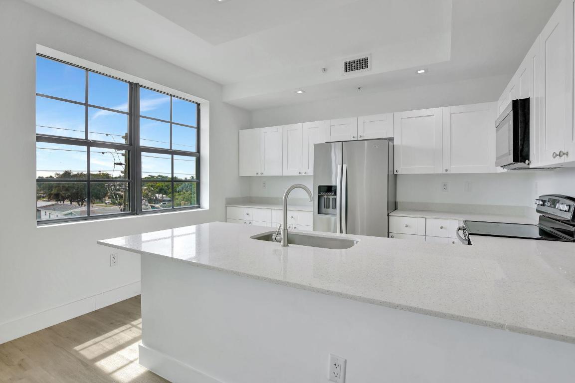 MAIN STREET LOFTS - Residential