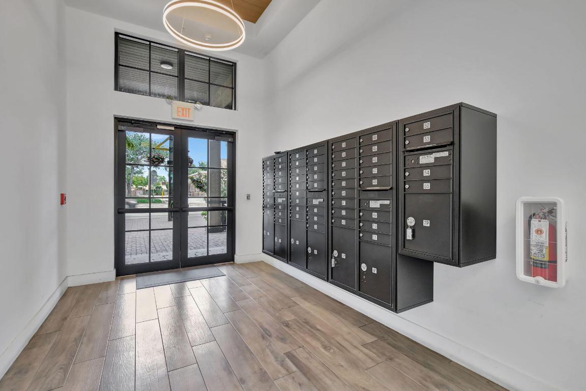 MAIN STREET LOFTS - Residential