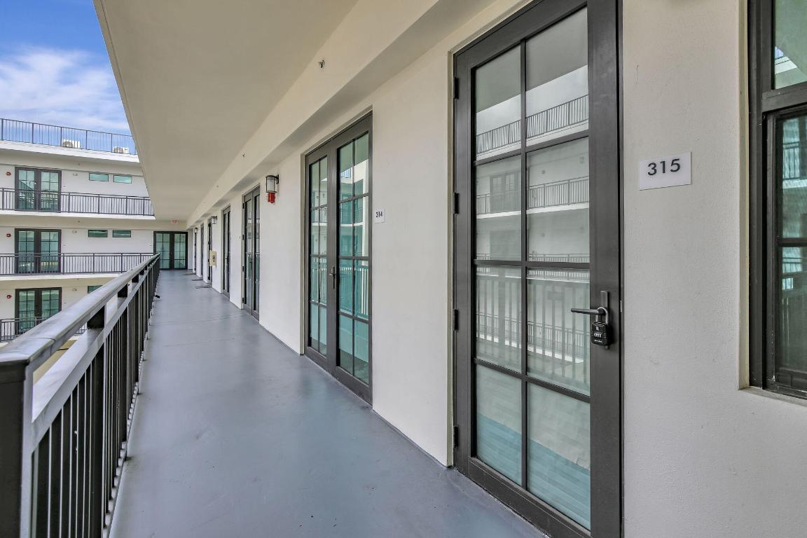 MAIN STREET LOFTS - Residential