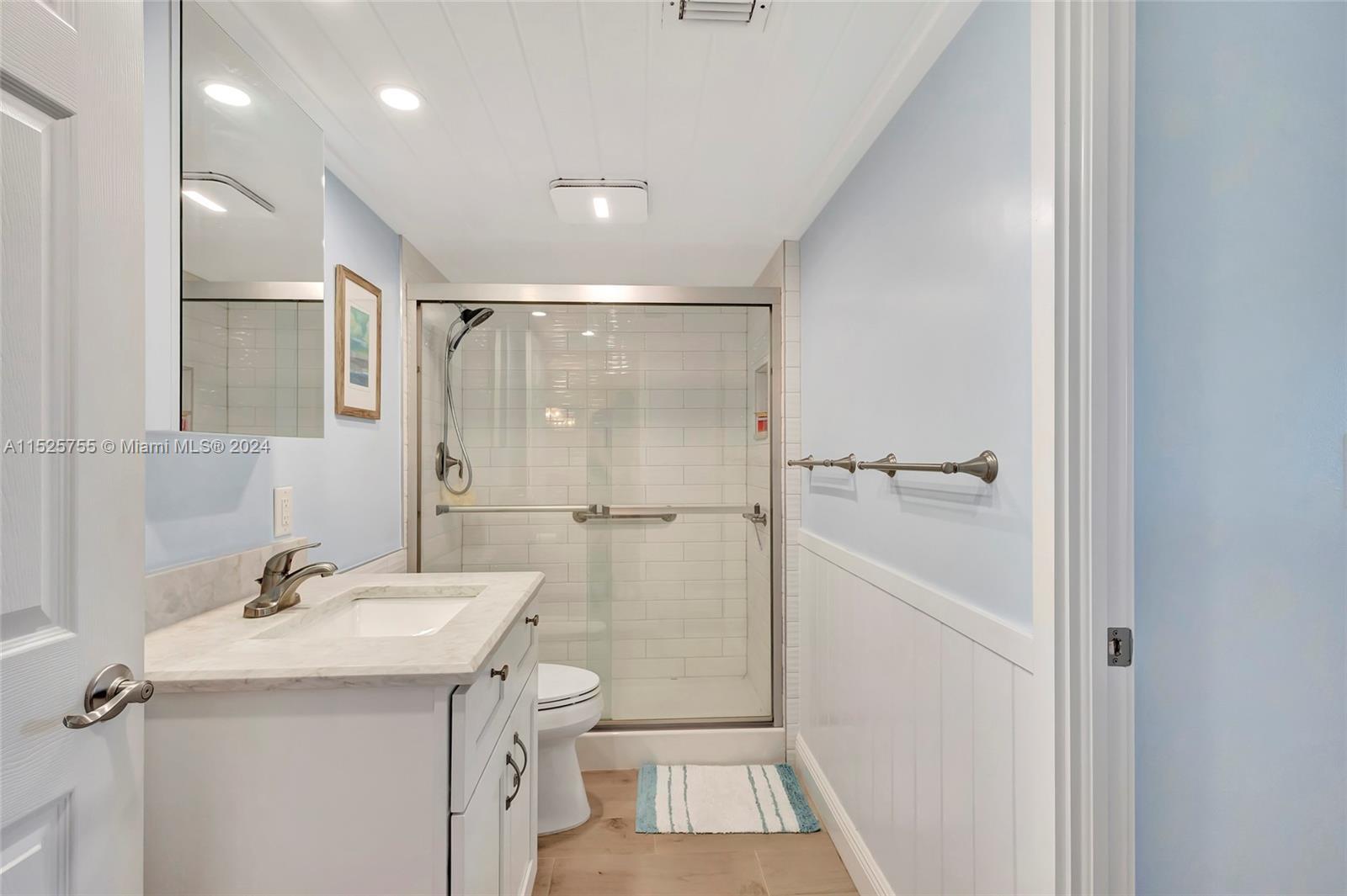 JUPITER BAY ONE THRU SIX - Residential Lease