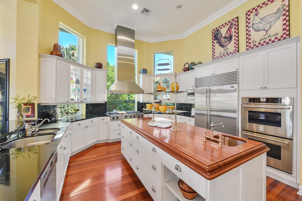 ST ANDREWS COUNTRY CLUB - Residential