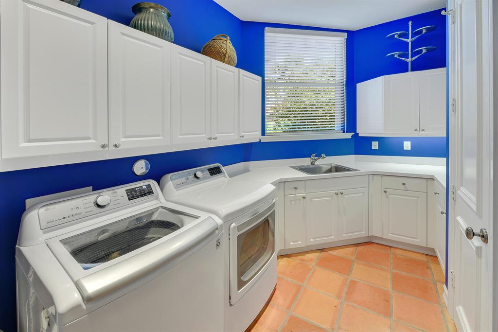 ST ANDREWS COUNTRY CLUB - Residential