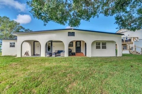 A home in Okeechobee