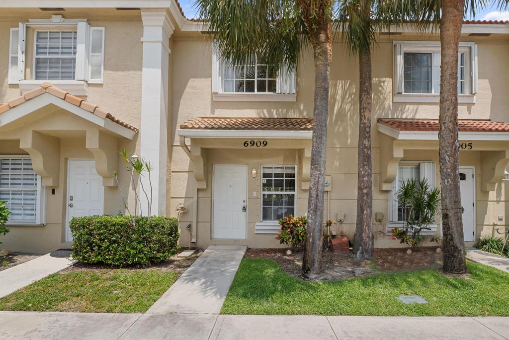 Photo of 6909 Crooked Fence Drive, Lake Worth, FL 33467 (MLS # R11032272)