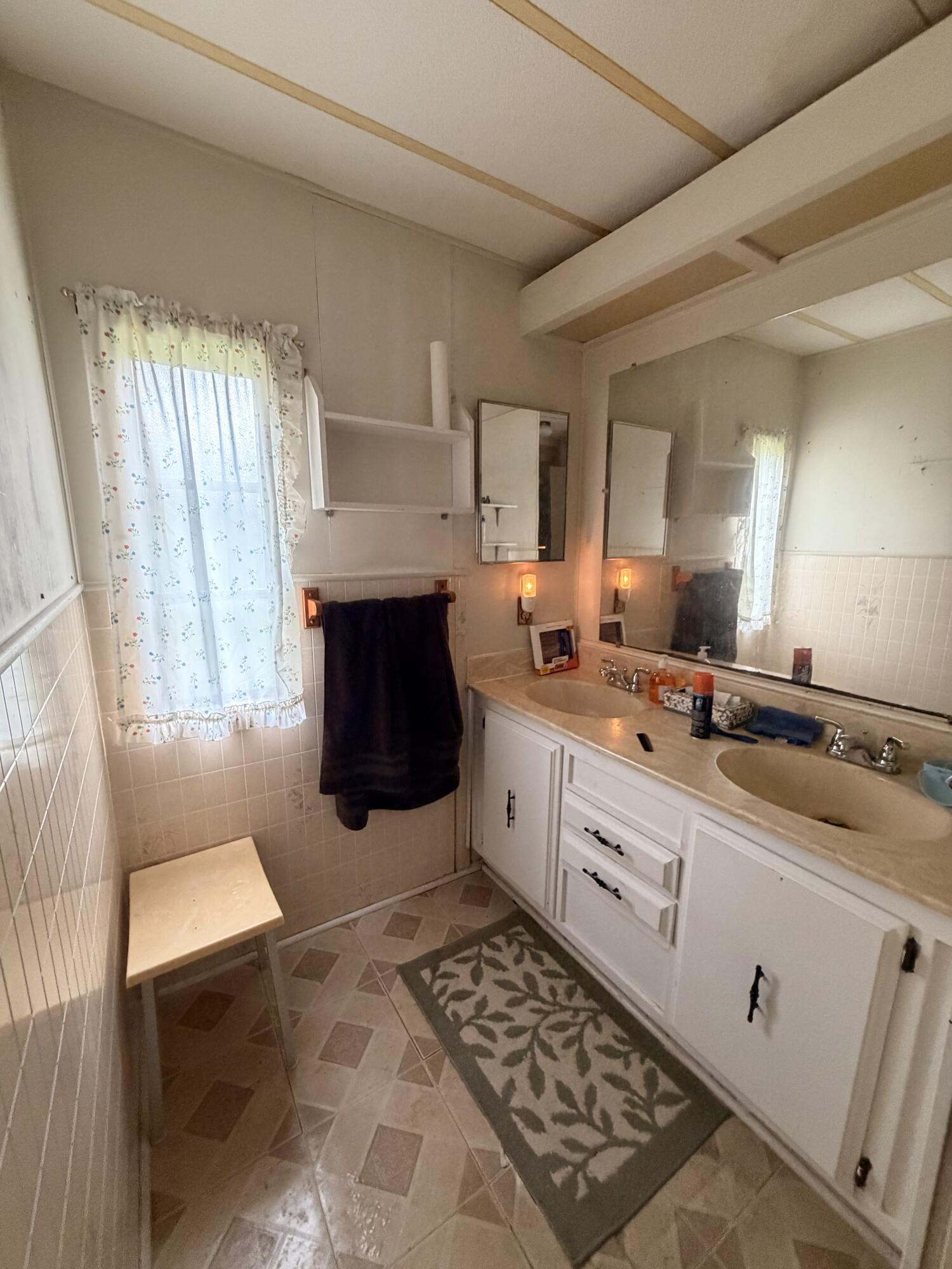 TREASURE ISLAND UNIT 8 - Residential