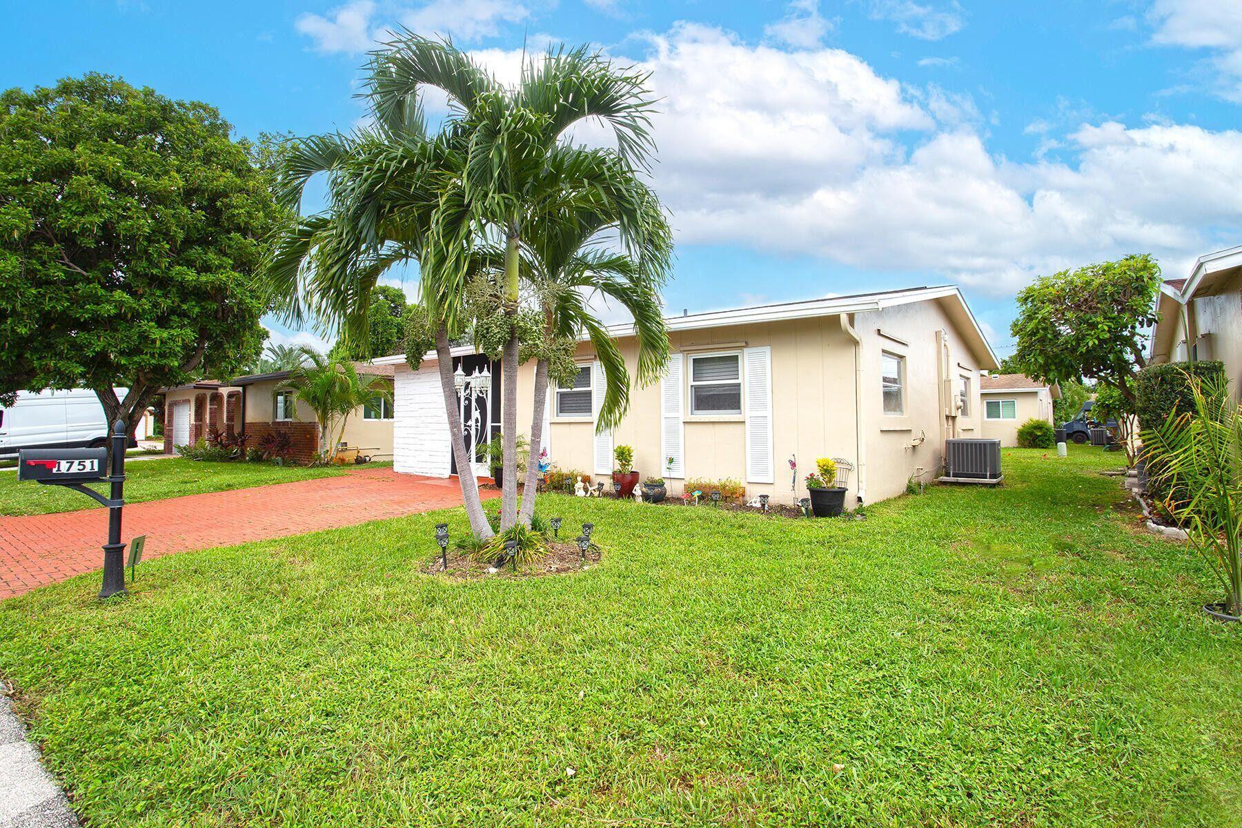 CRYSTAL LAKE 4TH SEC - Residential Lease
