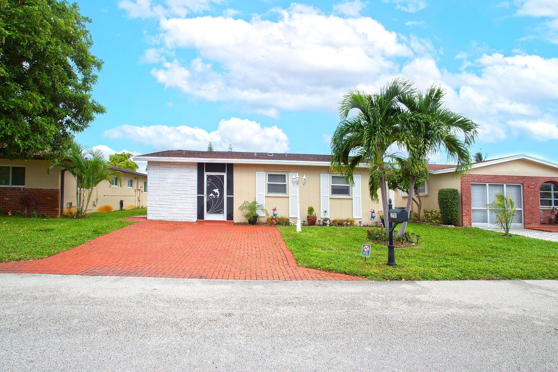 CRYSTAL LAKE 4TH SEC - Residential Lease