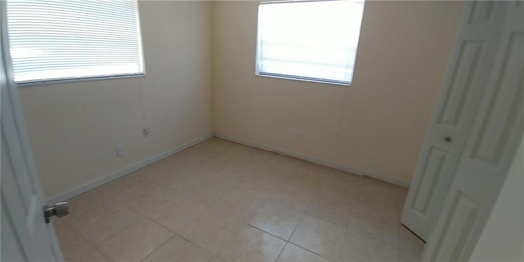 Plaza Estates 2nd Sec 48- - Residential Lease