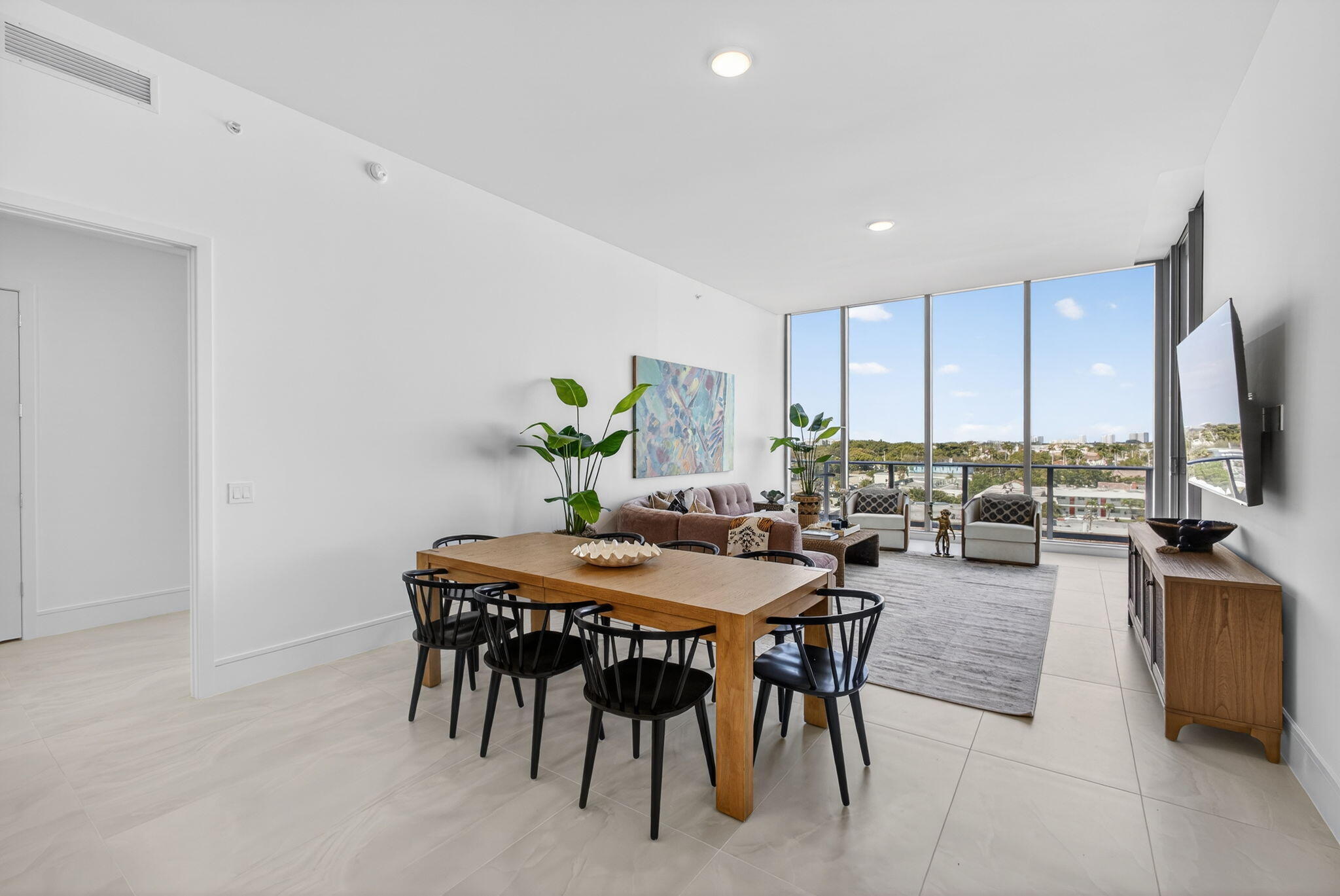 NAUTILUS 220 CONDO - Residential