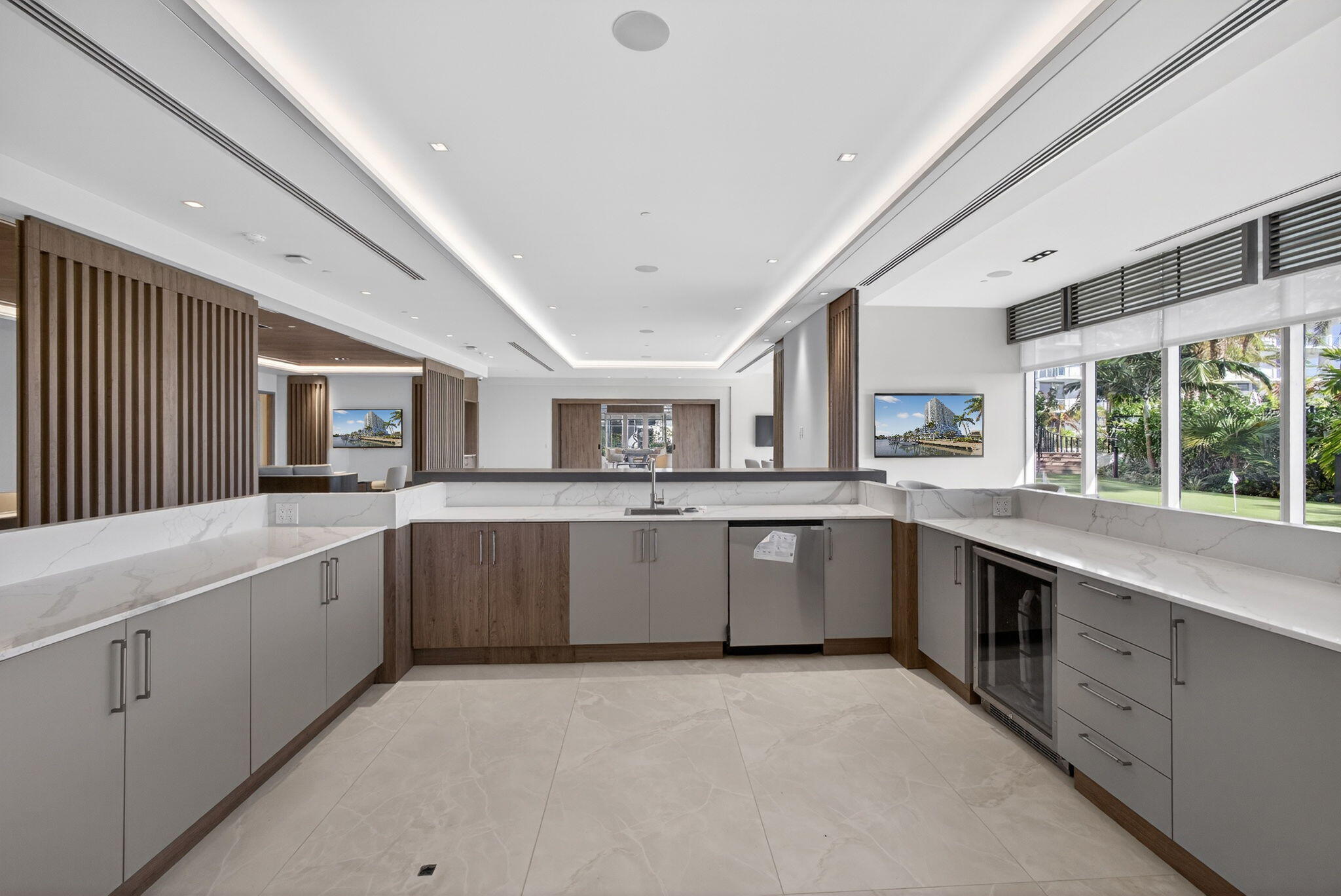 NAUTILUS 220 CONDO - Residential