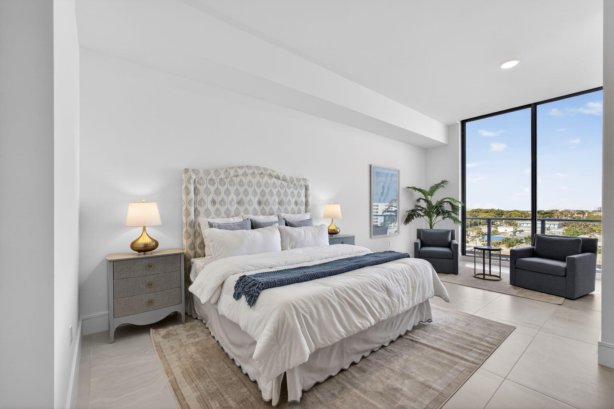 NAUTILUS 220 CONDO - Residential