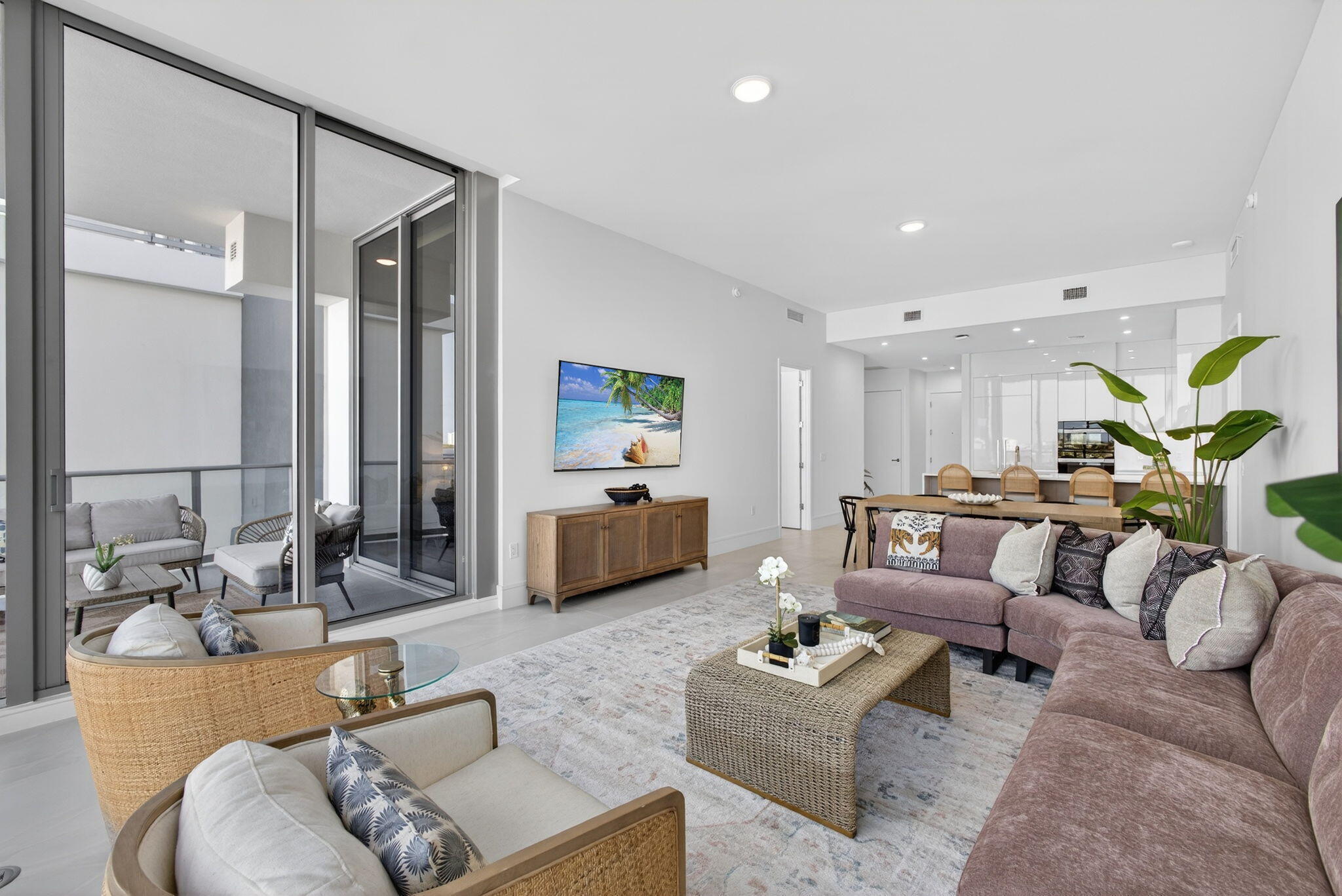 NAUTILUS 220 CONDO - Residential