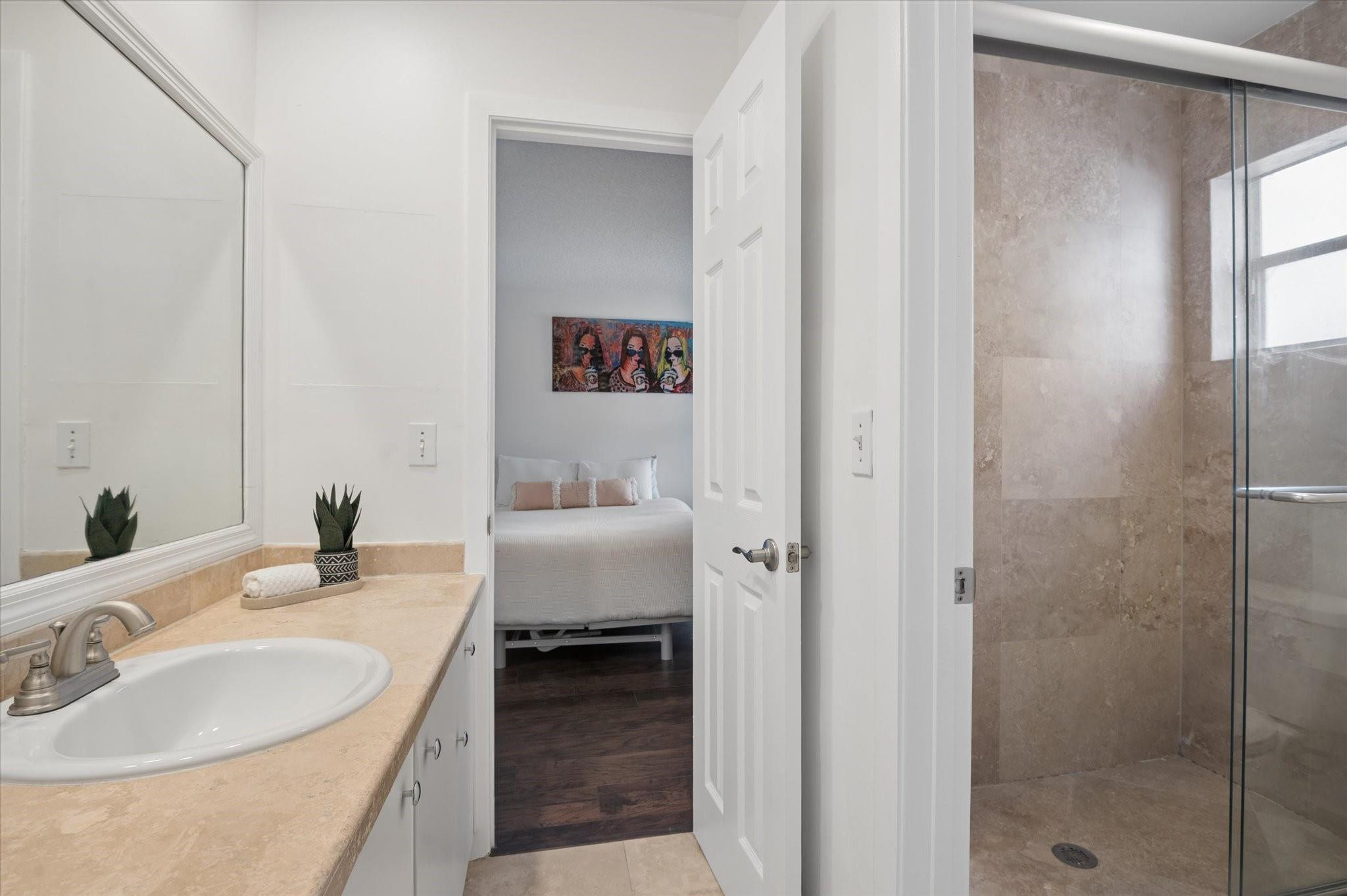 Cocopalms 154-41 B - Residential