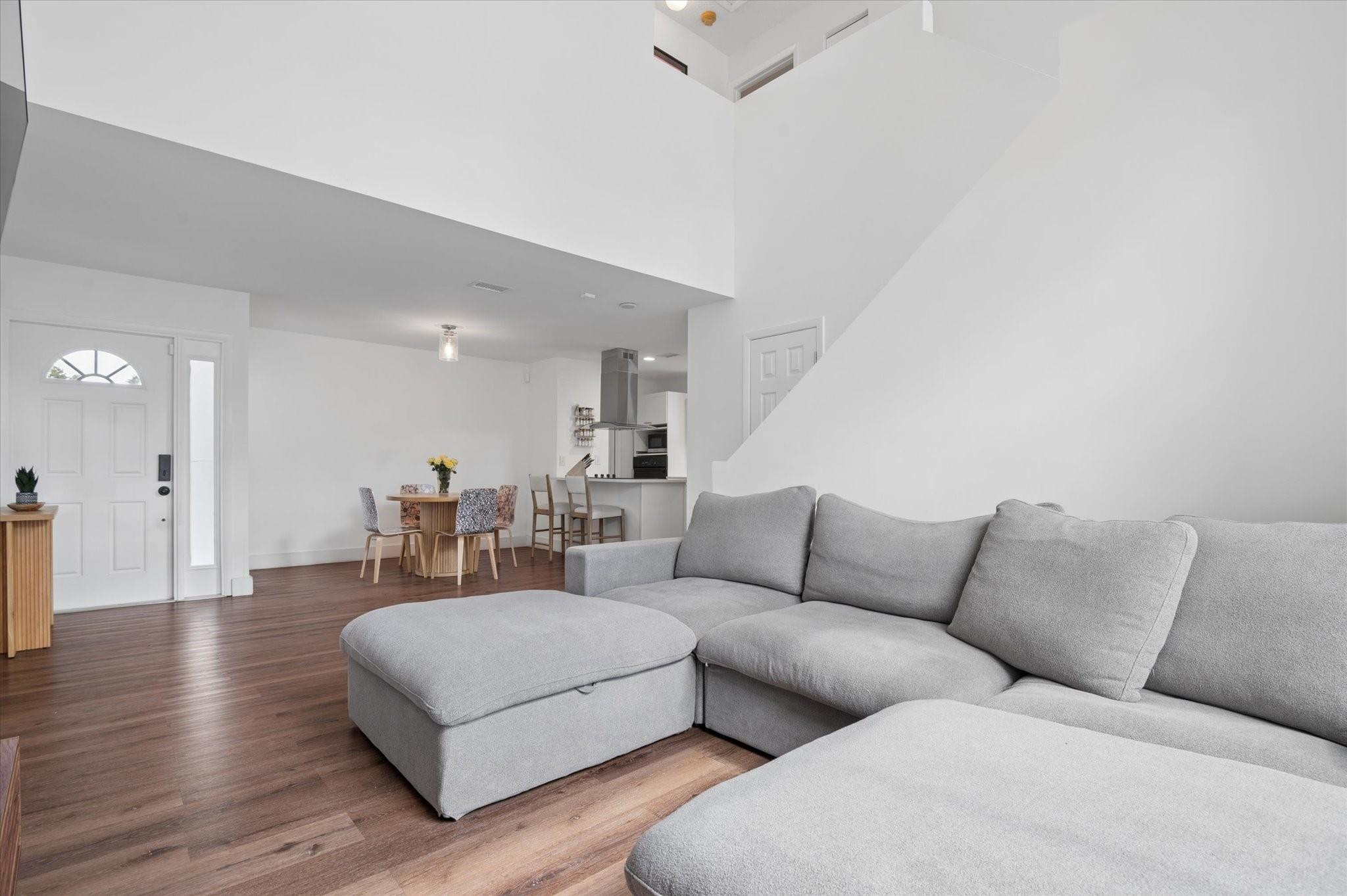 Cocopalms 154-41 B - Residential