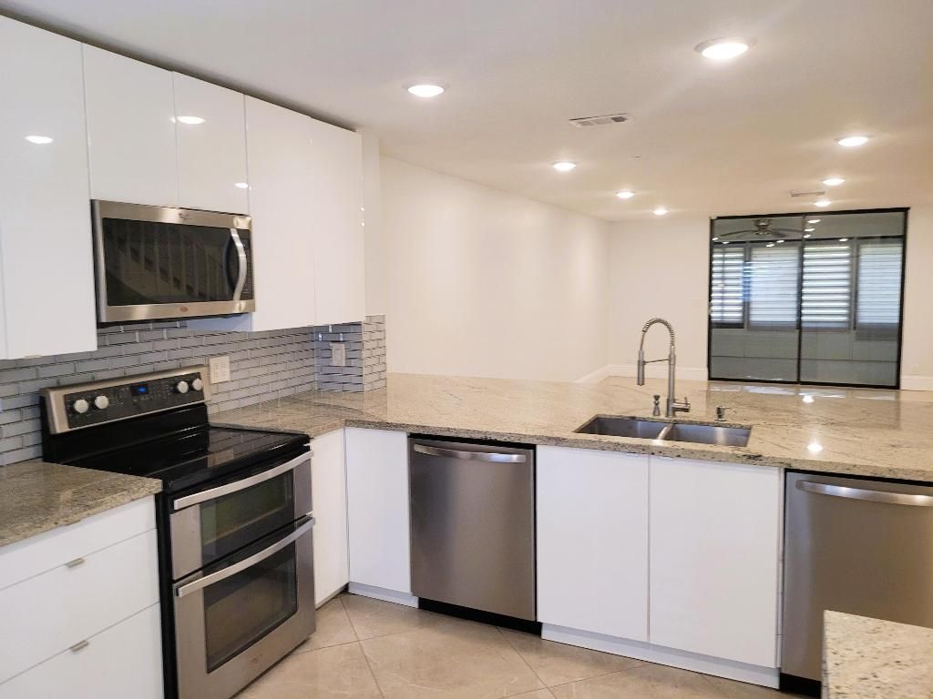 Photo of 7810 Lago Del Mar Drive #107, Boca Raton, FL 33433 (MLS # R10990311)