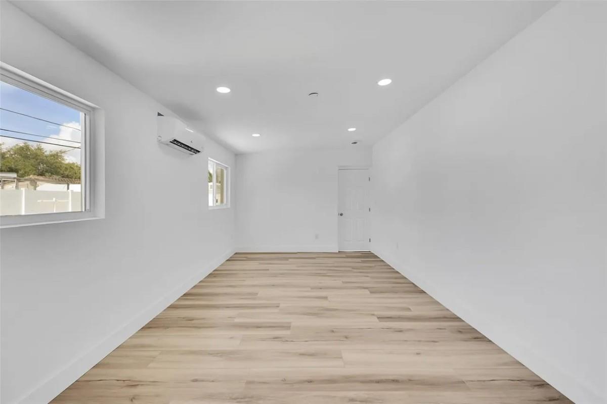 Lyons Park - Residential