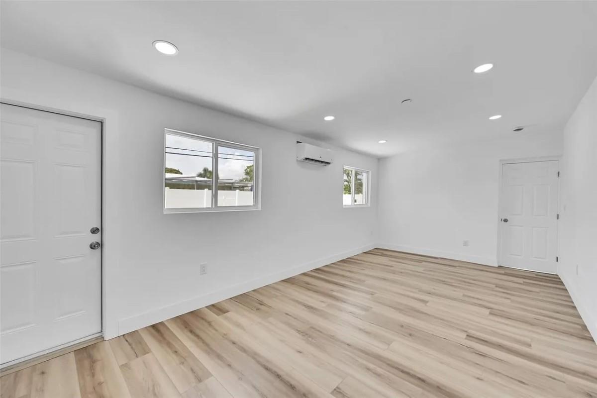 Lyons Park - Residential