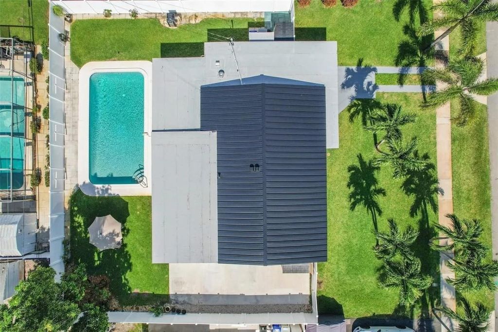 Photo of 232 SW 9th Ct, Pompano Beach, FL 33060 (MLS # F10535042)