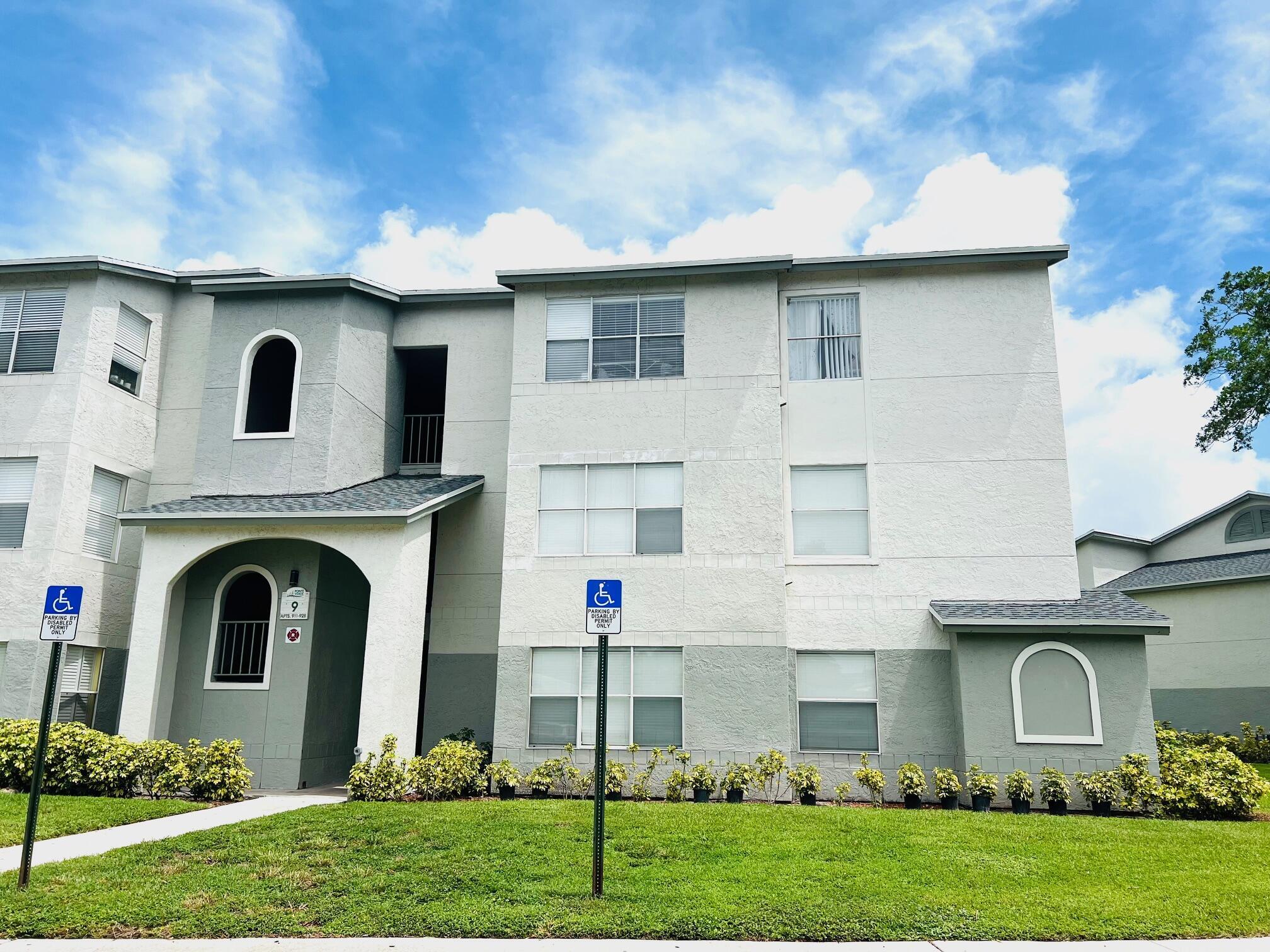 1401 Village Boulevard 916