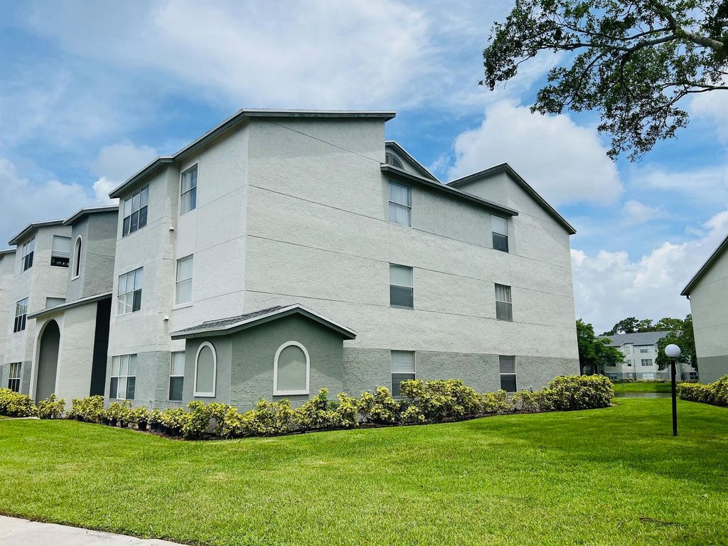 Photo of 1401 Village Boulevard #916, West Palm Beach, FL 33409 (MLS # B26027949)