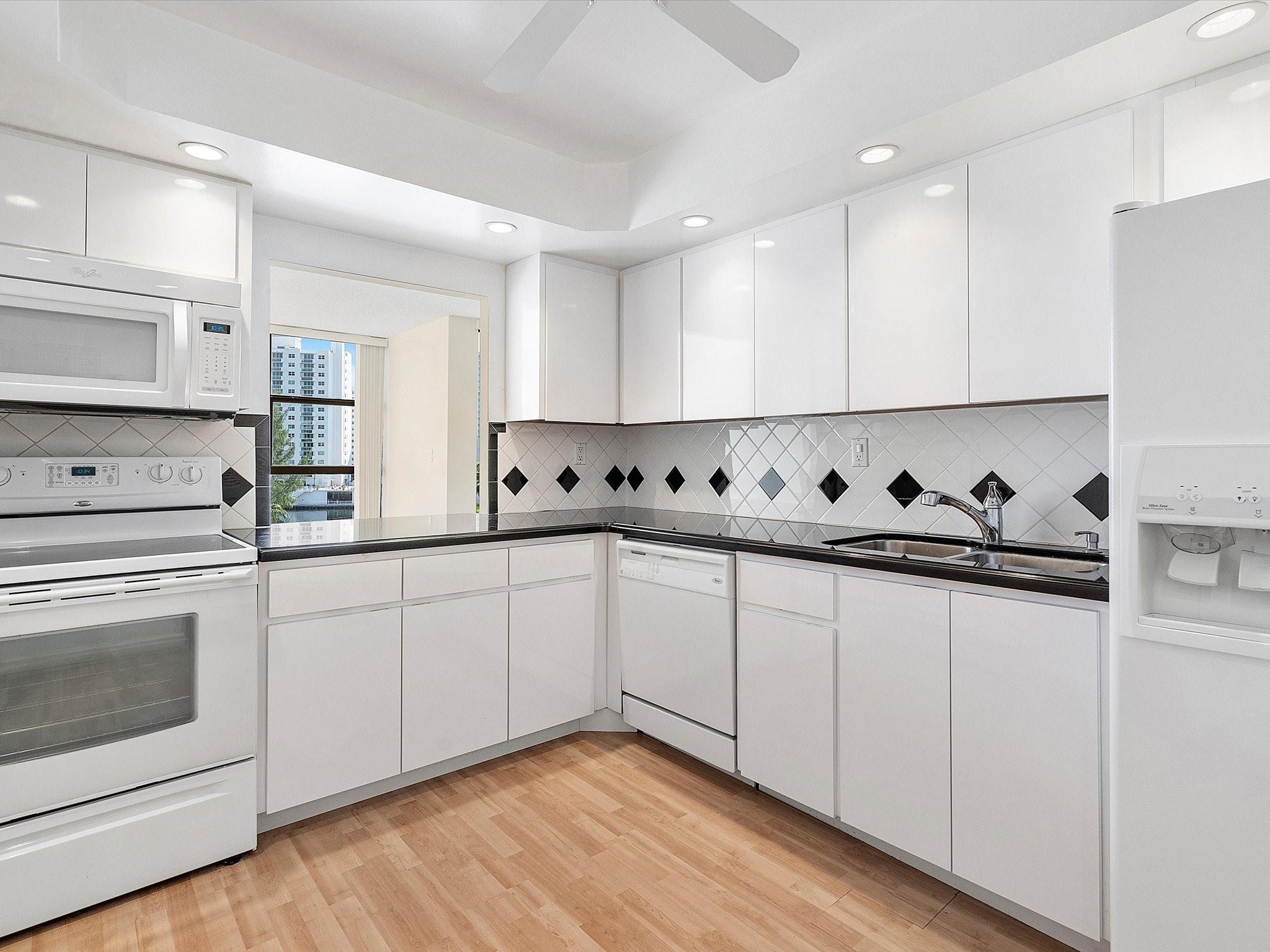 Towers of Oceanview South - Residential