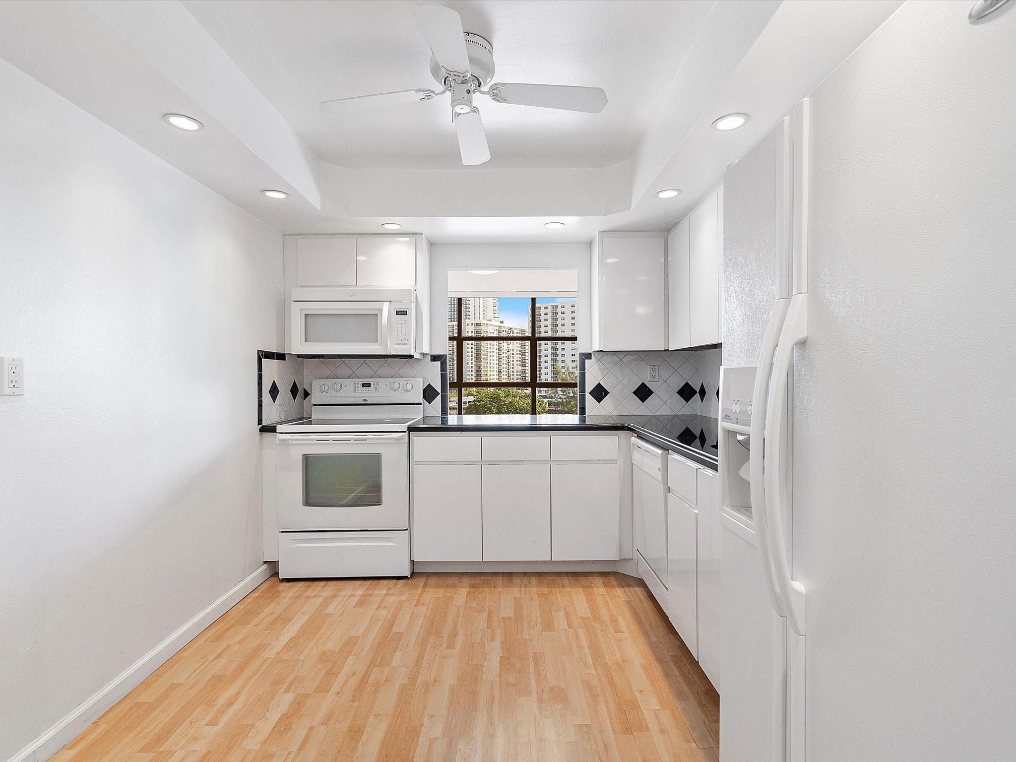 Towers of Oceanview South - Residential