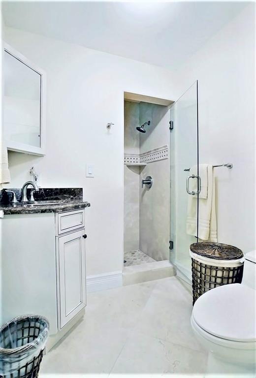 BEACH HOUSE CONDO - Residential