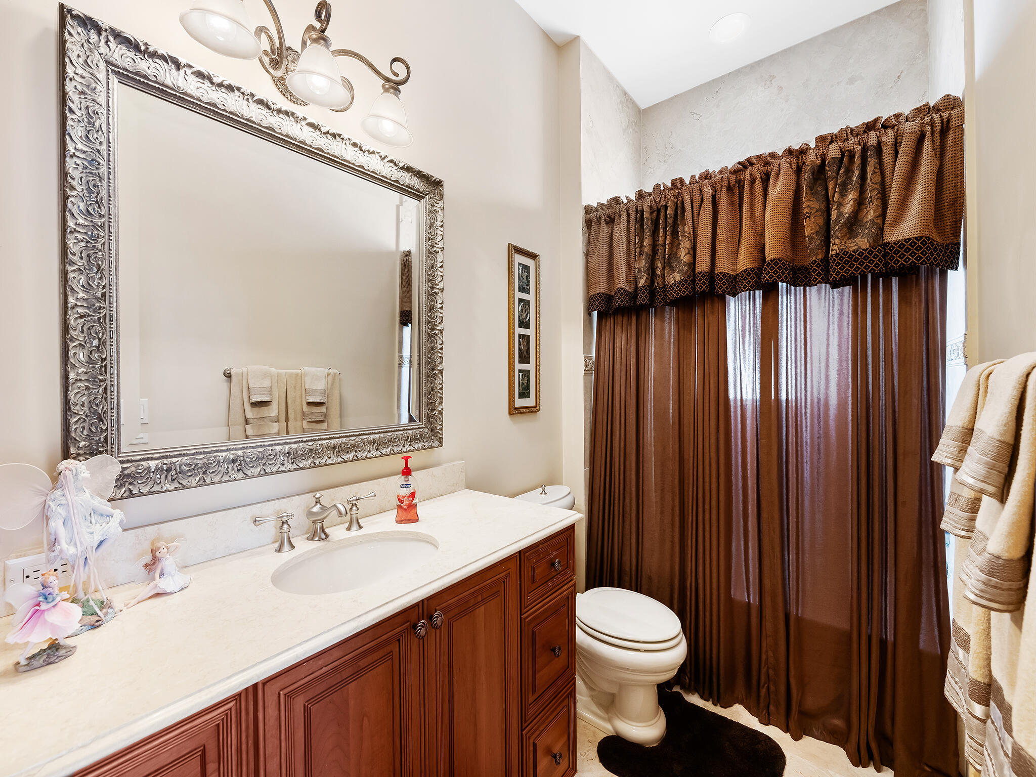 Located on one of the premier streets in Parklands highly sought-after – image 29