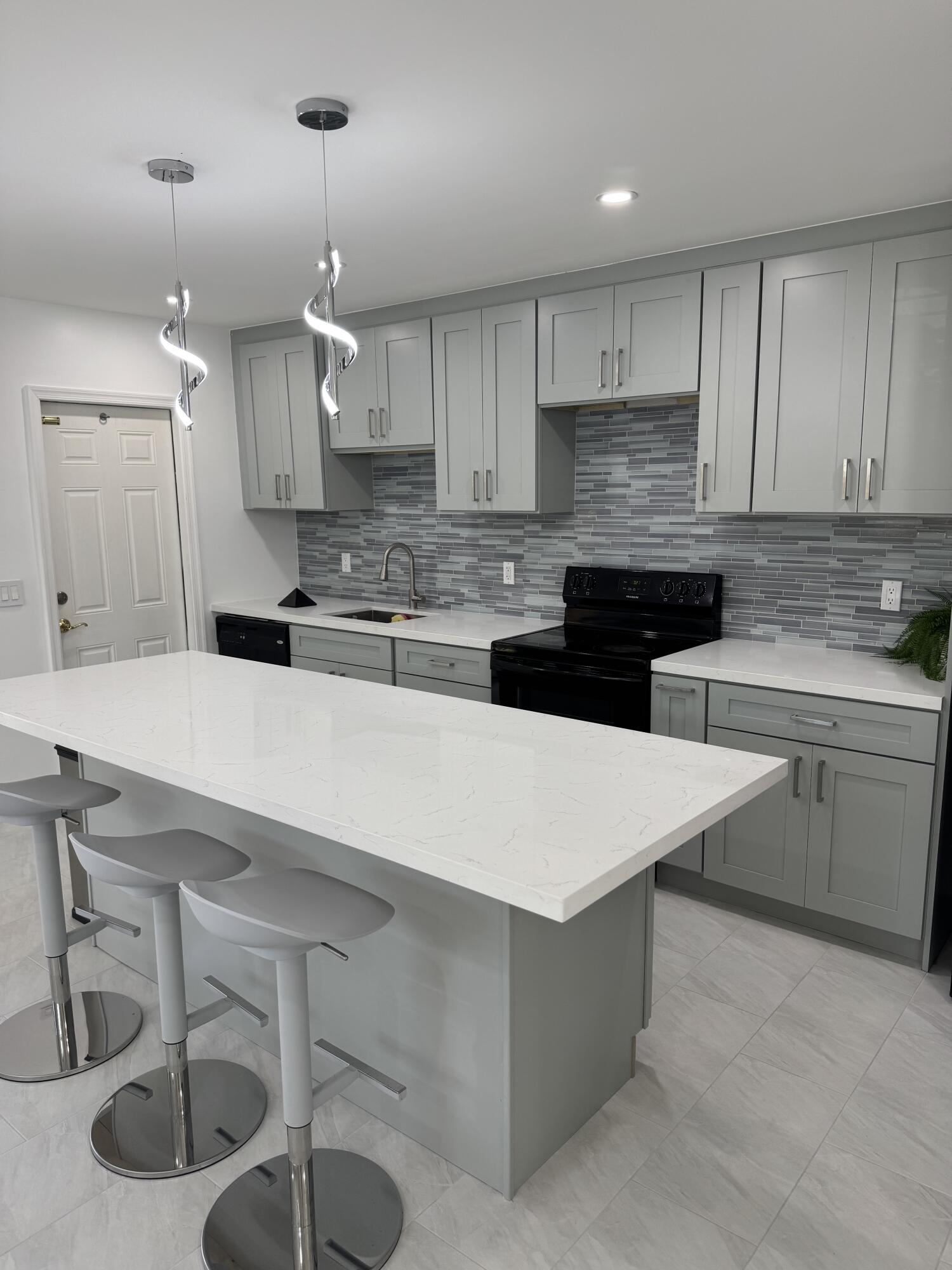 CRESTVIEW BOYNTON - Residential Lease