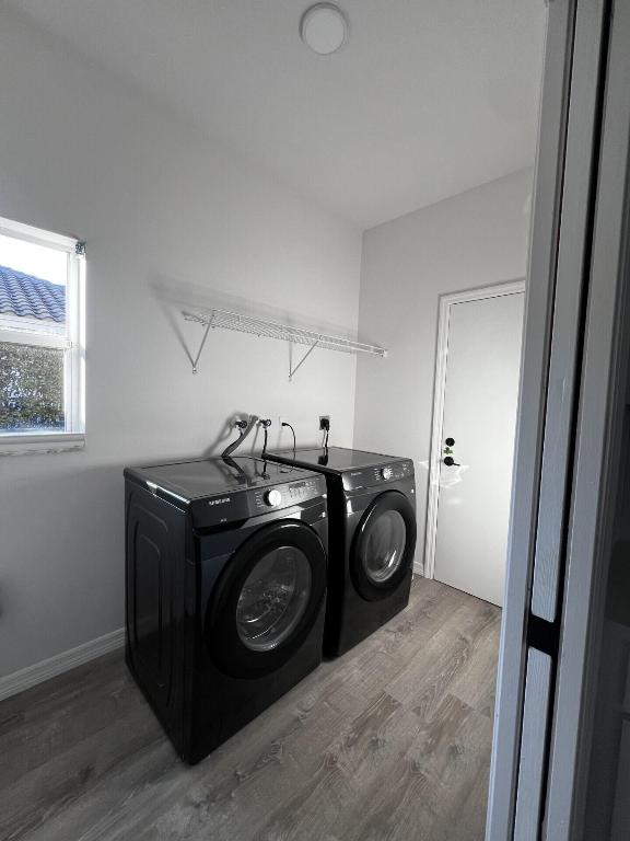 ORANGE POINT 1 - Residential