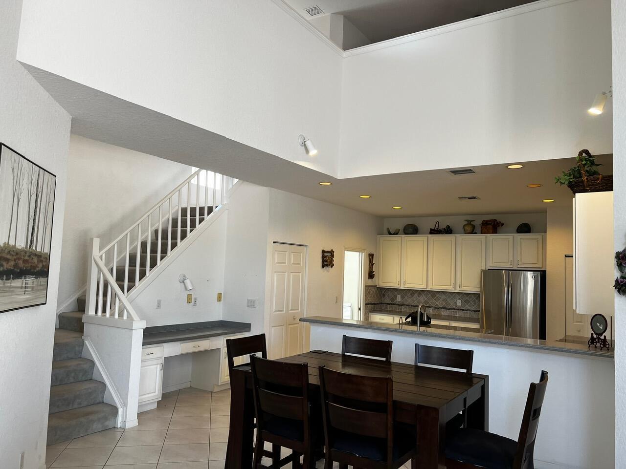 ORANGE POINT 1 - Residential