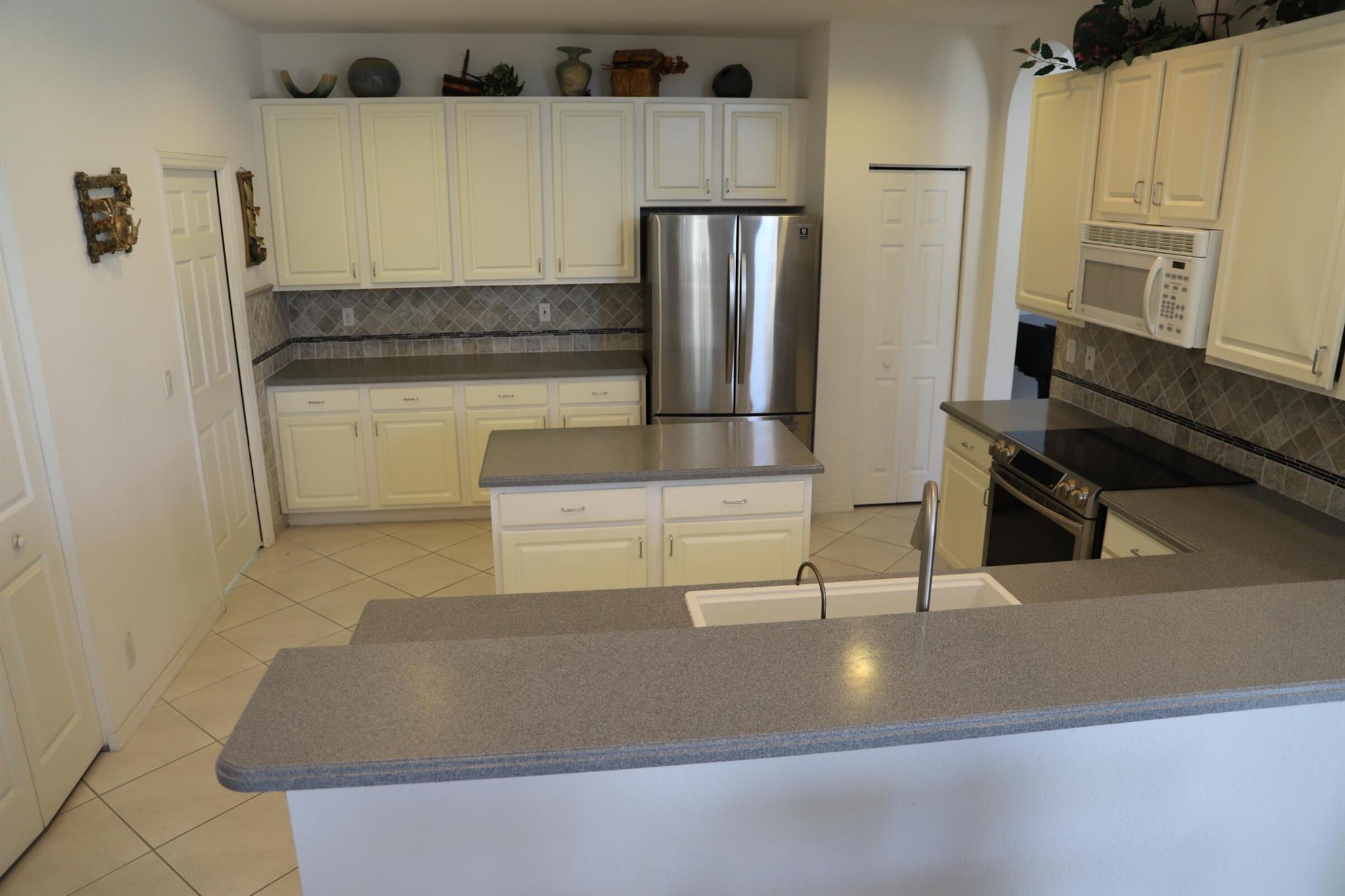 ORANGE POINT 1 - Residential