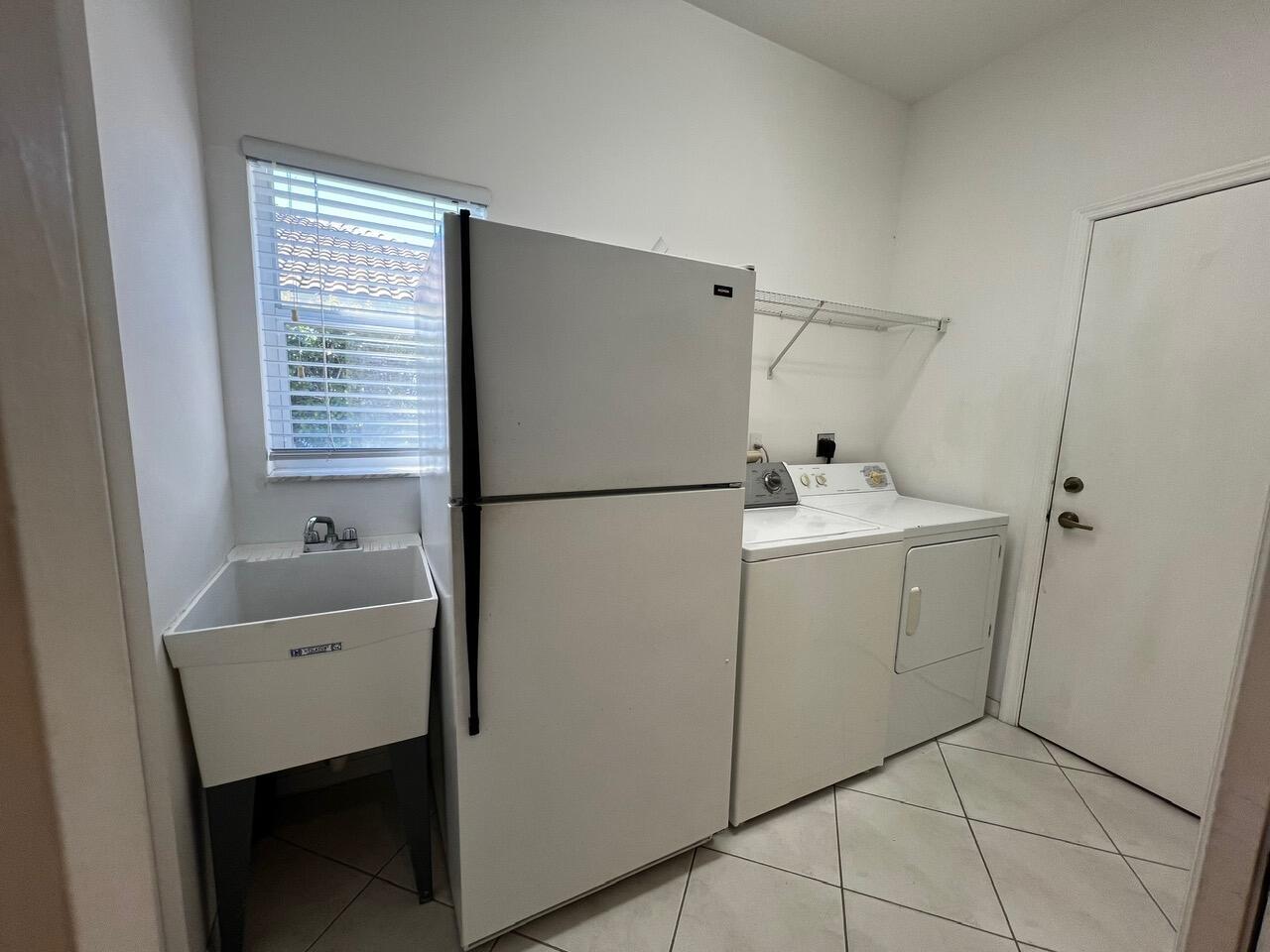 ORANGE POINT 1 - Residential