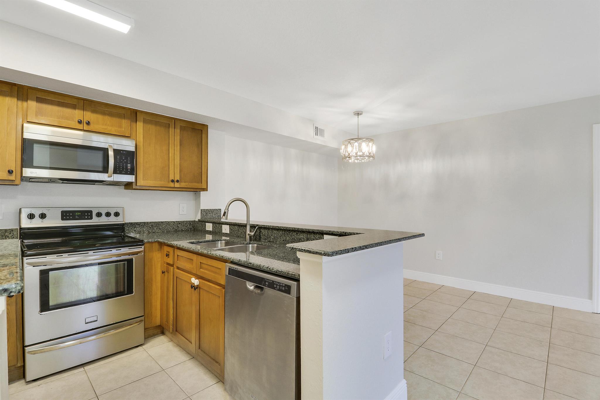 THE CLUB AT ST LUCIE WEST - Residential Lease