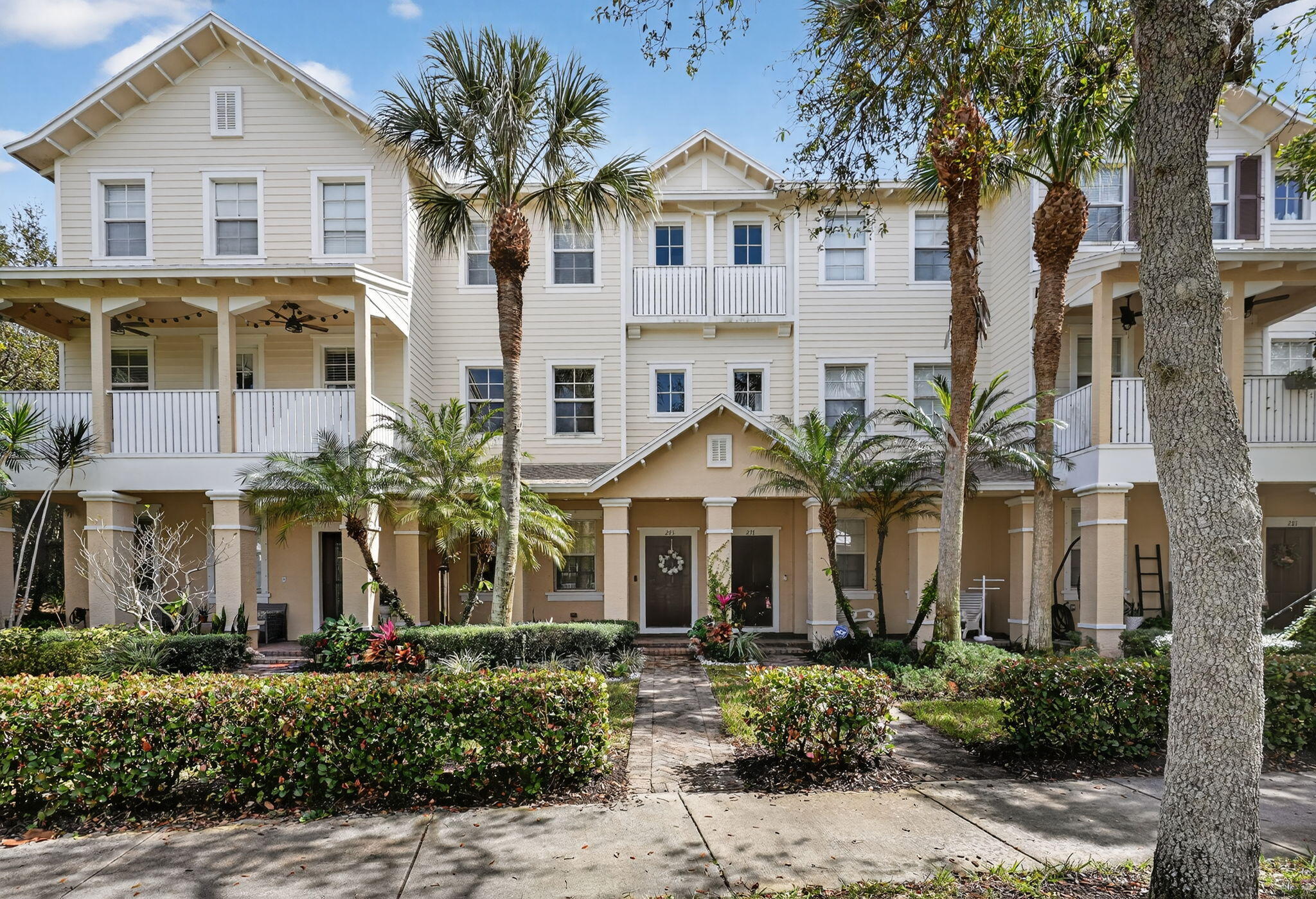 BOTANICA - Residential