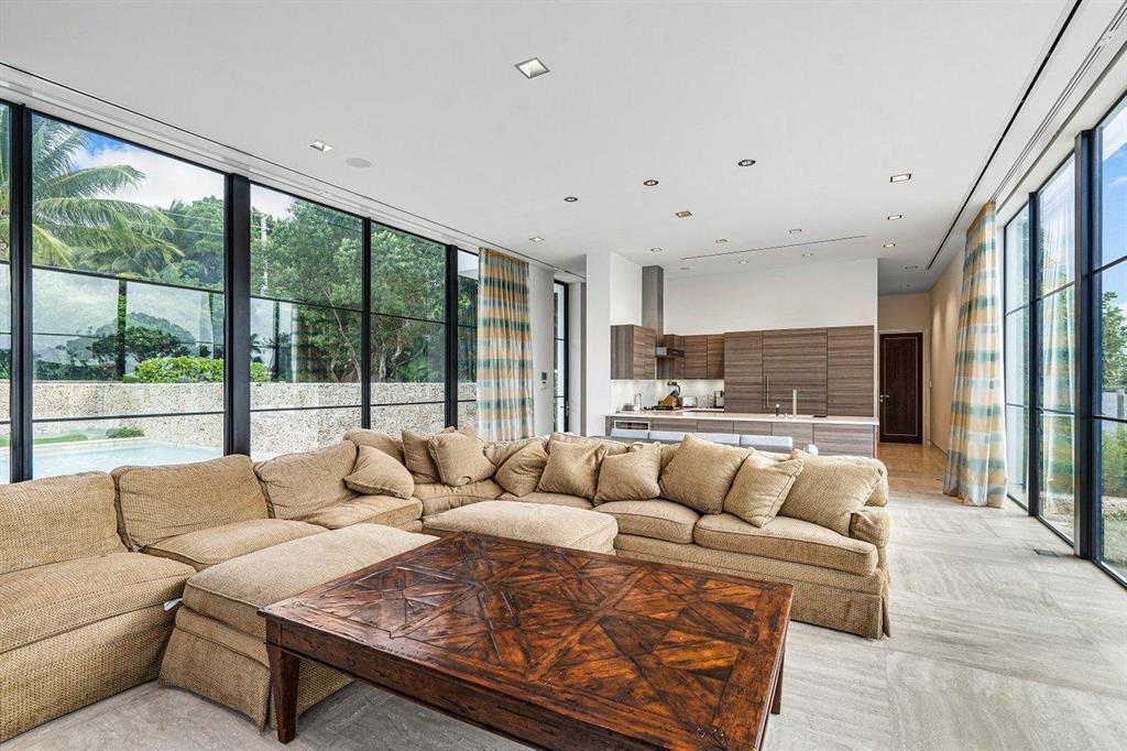 HILLSBORO MILE - Residential