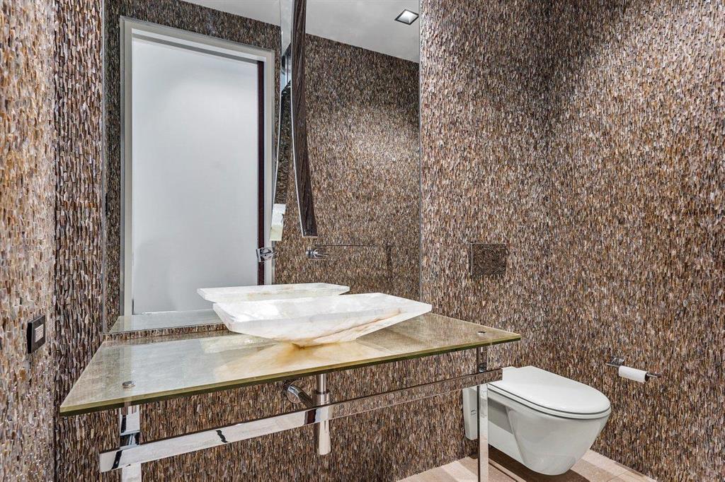 HILLSBORO MILE - Residential