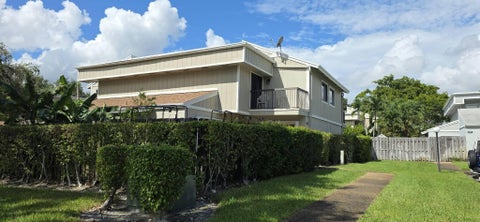Photo of 631 NW 132nd Terrace, Plantation, FL 33325 (MLS # B26090674)