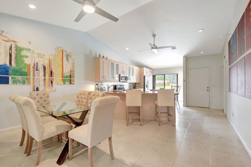 Photo of 2 Fawlkland Circle, Boynton Beach, FL 33426 (MLS # R11080134)