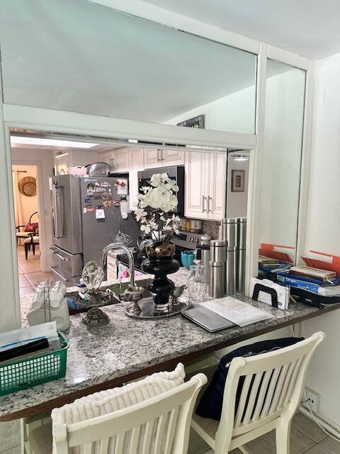 68 W Coconut Drive