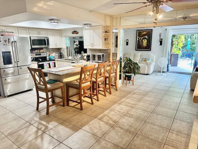 68 W Coconut Drive