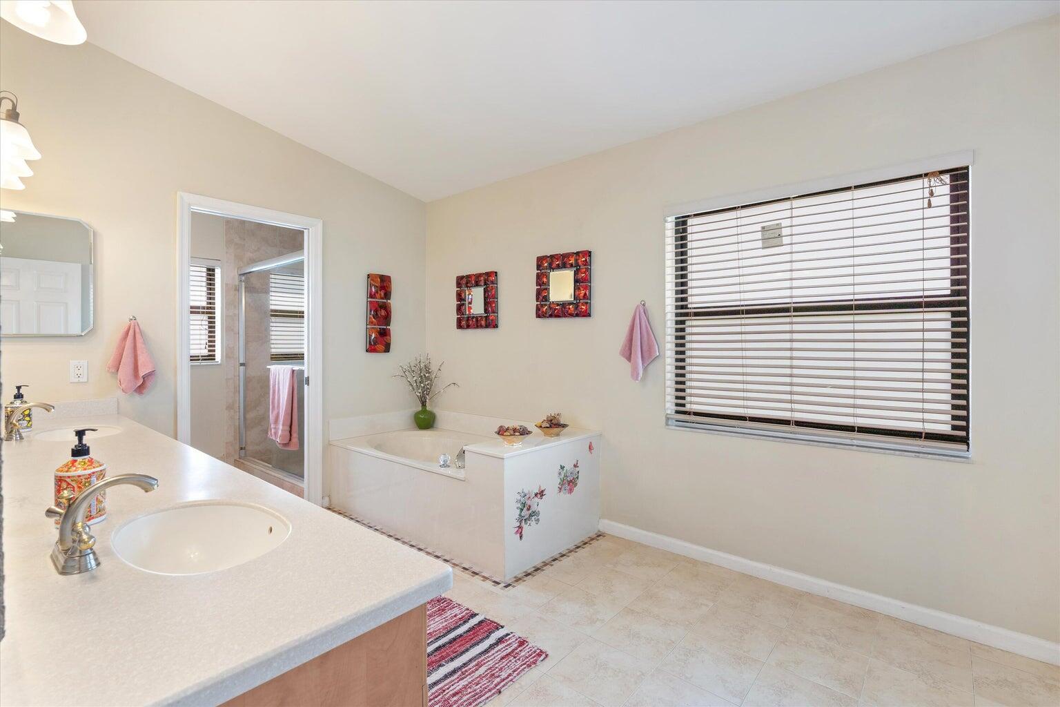 ISLAND LAKES SEC 1 2 - Residential