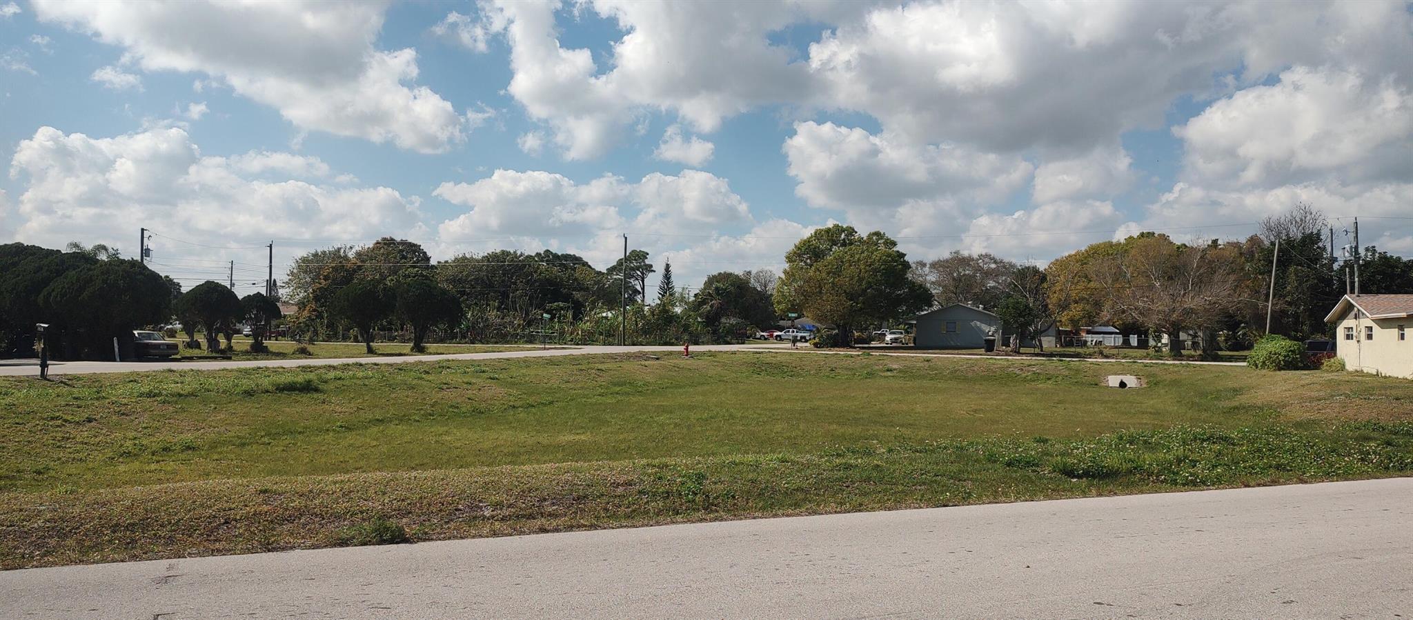 PARADISE PARK - Residential