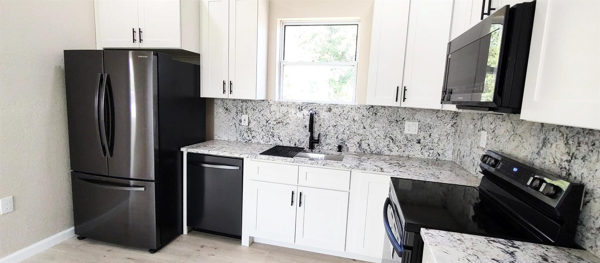 PARADISE PARK - Residential