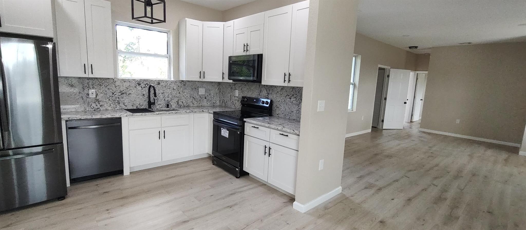 PARADISE PARK - Residential