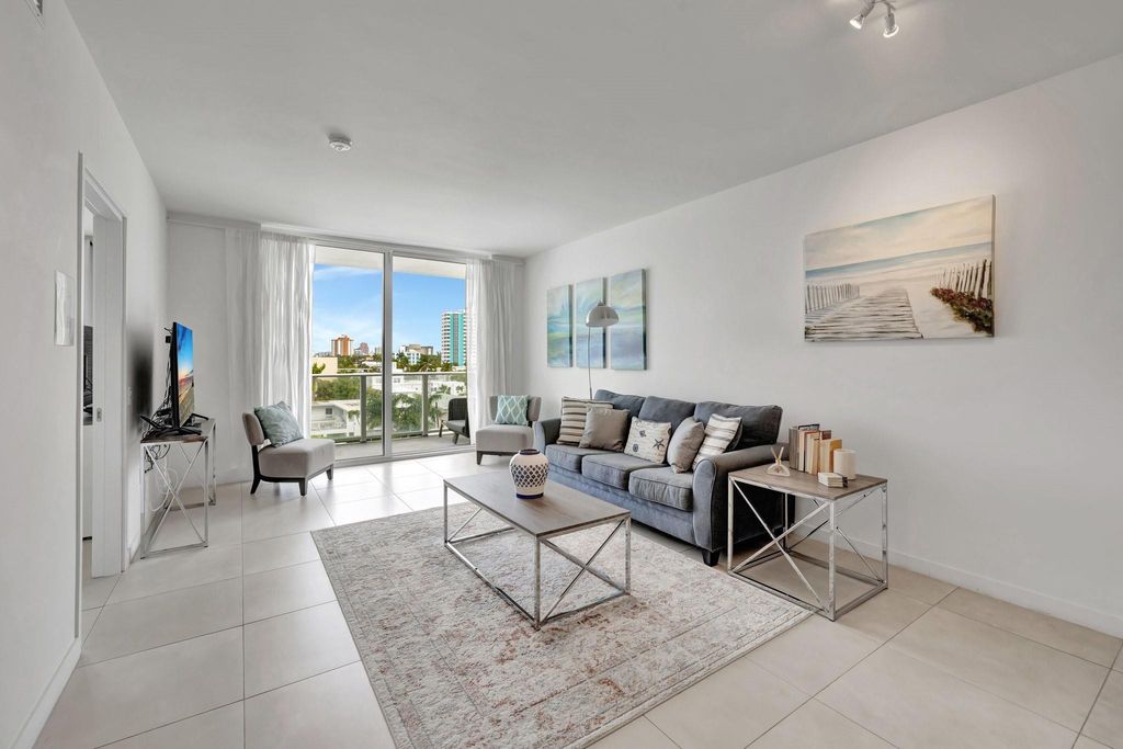 Photo of 401 N Birch Road #510, Fort Lauderdale, FL 33304 (MLS # F10491761)